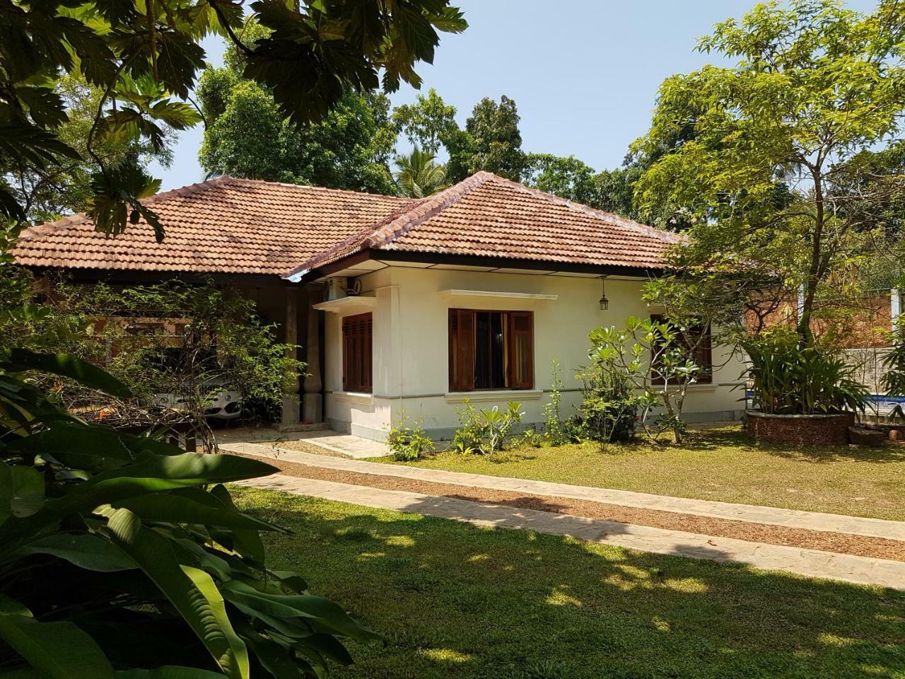 Siriniwasa Luxury Villa With Private Pool Induruwa Exterior foto